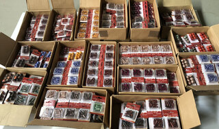 Ca. 850x Oil paint jewelry beads